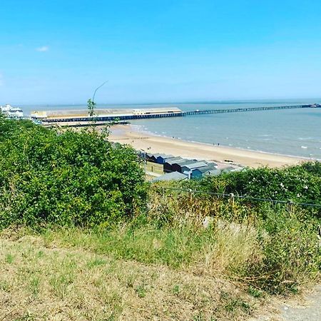 Modern 3 Bedroom Caravan Near The Beach Walton-on-the-Naze Εξωτερικό φωτογραφία