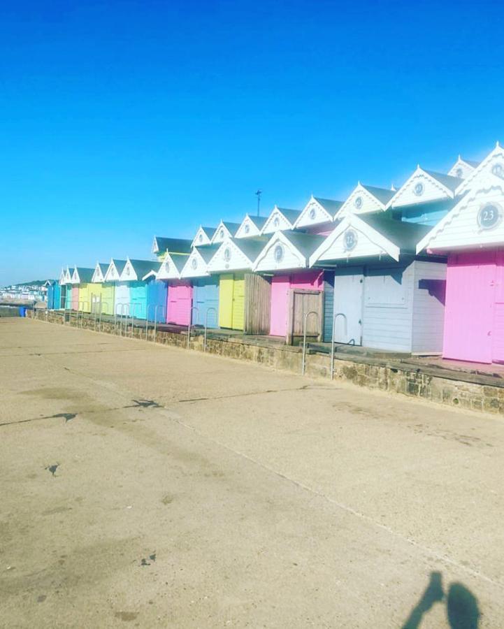 Modern 3 Bedroom Caravan Near The Beach Walton-on-the-Naze Εξωτερικό φωτογραφία